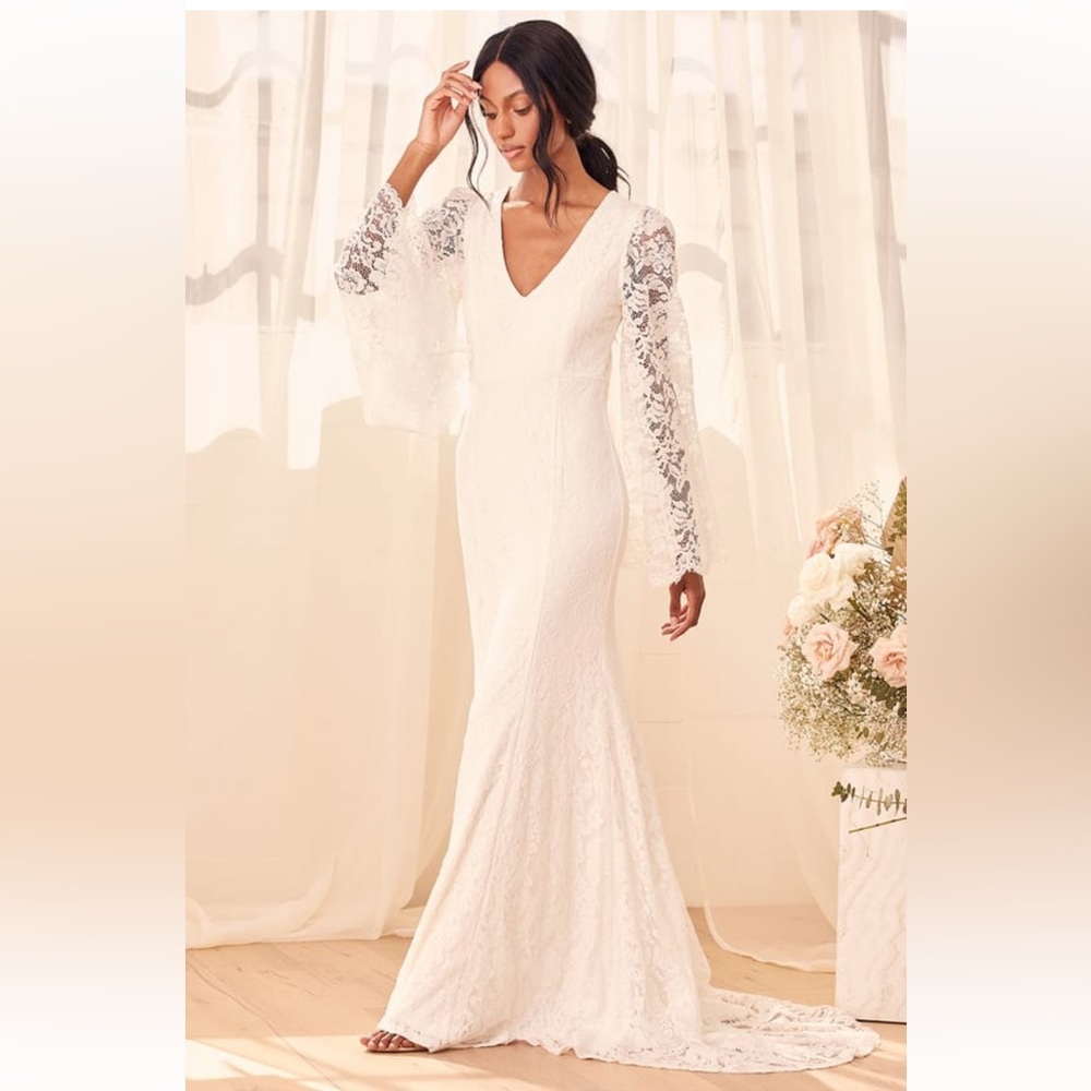 NWT Eternal Love White Lace Bell Sleeve Mermaid Wedding Dress